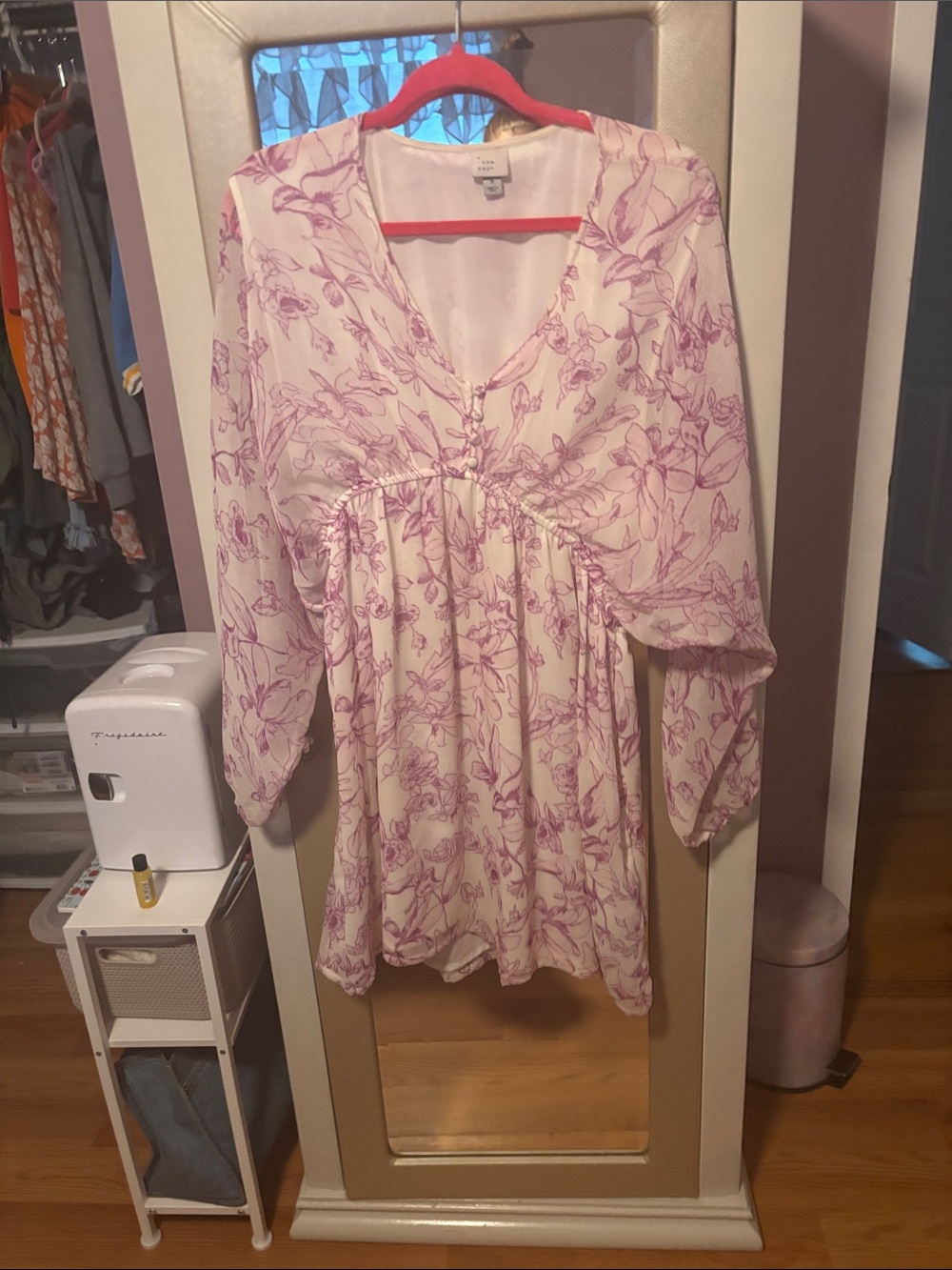 Floral V-Neck Long flowy dress Pink/White